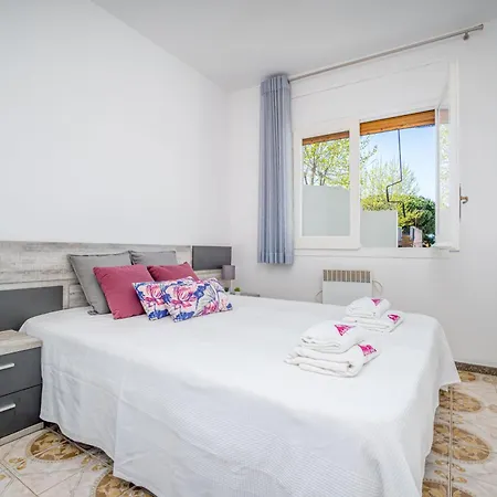 Basic Comfort Port Emporda 0195 Appartement *
