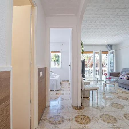 Basic Comfort Port Emporda 0195 Appartement